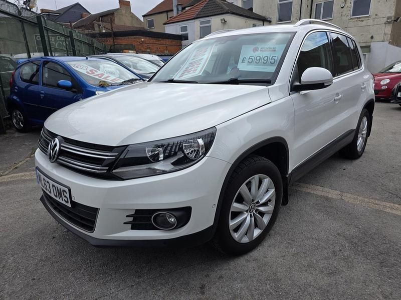 White Used 2013 VW Tiguan Match SUV | £5,995 (Fair price) - Image 1/4