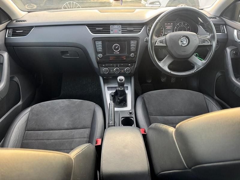 Used Skoda Octavia Elegance 105 HP (77 kW) 2014 Black Estate