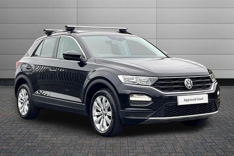 Black Used 2019 VW T-Roc SE SUV | £16,950 (Fair price) - Image 1/3