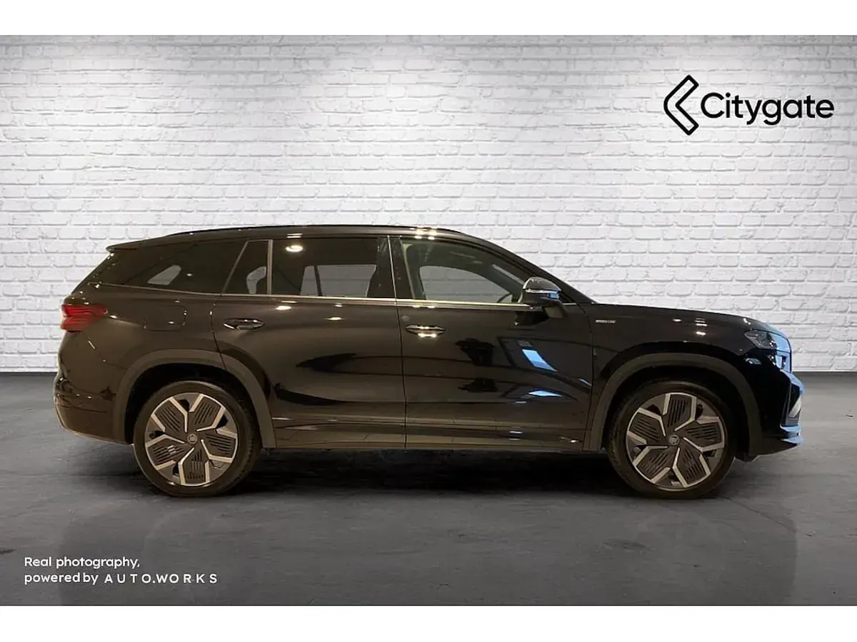 Used Skoda Kodiaq SportLine 110 HP (80 kW) 2025 Black magic pearl effect SUV