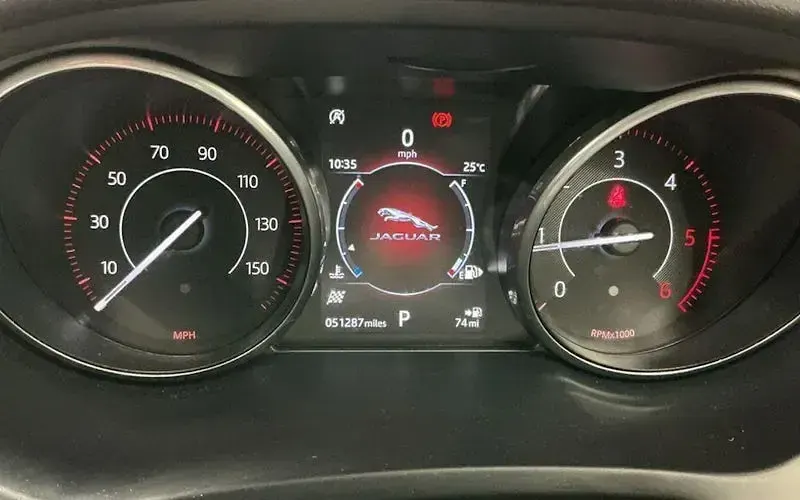 Used Jaguar E-Pace R-Dynamic 179 HP (131 kW) 2020 SUV