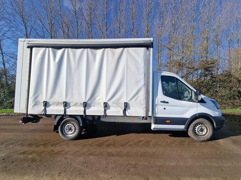 Begagnad Ford Transit 130 HK (95 kW) 2019 Vit Cab