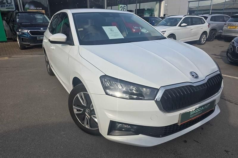 Used Skoda Fabia Comfort 70 HP (51 kW) 2022 White Hatchback