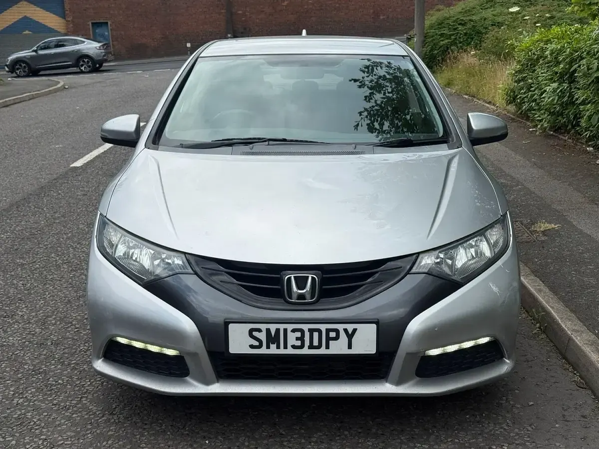 Used Honda Civic S 2013 Silver Hatchback