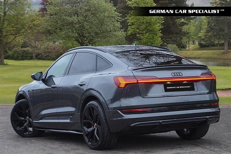 Used Audi e-tron Sportback Black Edition 230 kW (313 HP) 2022 Daytona pearl effect SUV