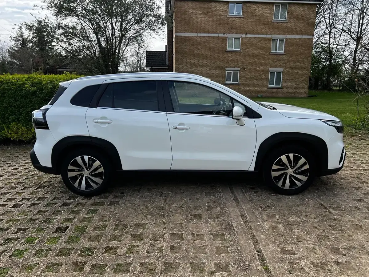 Used Suzuki SX4 115 HP (84 kW) 2023 White Hatchback