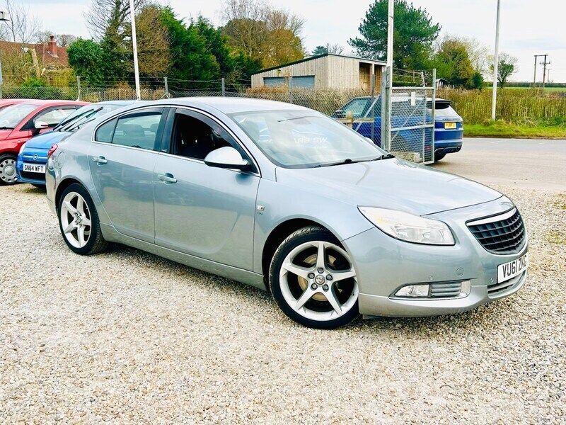 Silver Used 2011 Vauxhall Insignia SRi Hatchback | £3,995 (Fair price) - Image 1/4