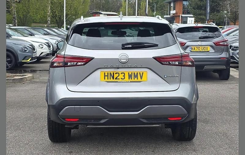 Used Nissan Qashqai N-Connecta 190 HP (139 kW) 2023 Silver SUV
