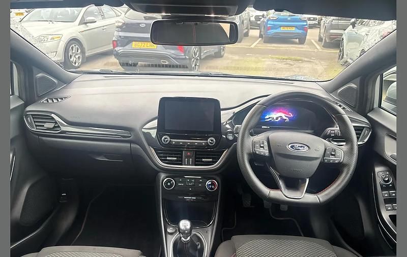 Used Ford Puma ST-Line 123 HP (90 kW) 2023 Silver SUV