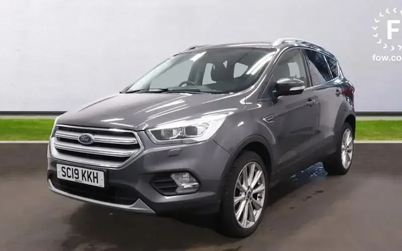 Usado Ford Kuga Titanium X 150 CV (110 kW) 2019 Gris SUV
