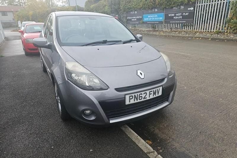Grey Used 2012 Renault Clio IV Dynamique Hatchback | £990 (Super price) - Image 1/1