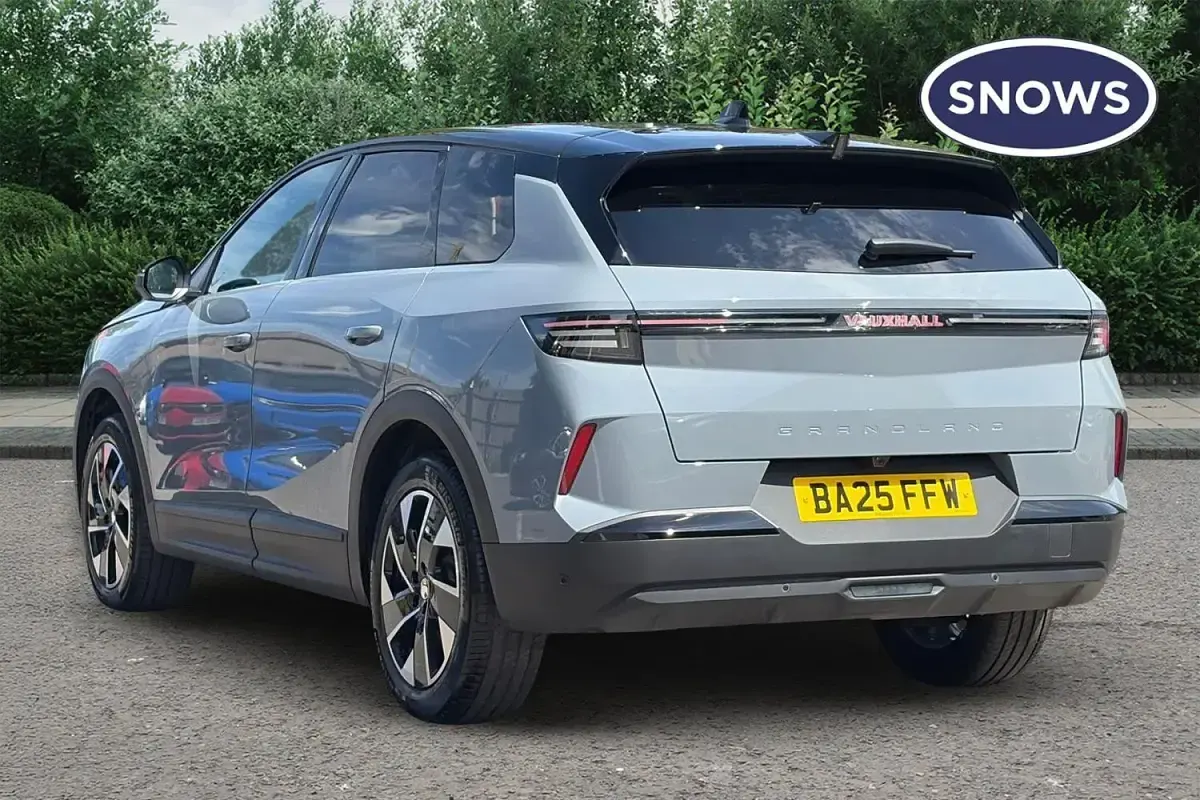 Used Vauxhall Grandland X Ultimate 145 HP (106 kW) 2025 Grey SUV