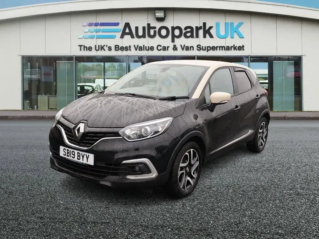Used Renault Captur Iconic 2019 Black and cream SUV