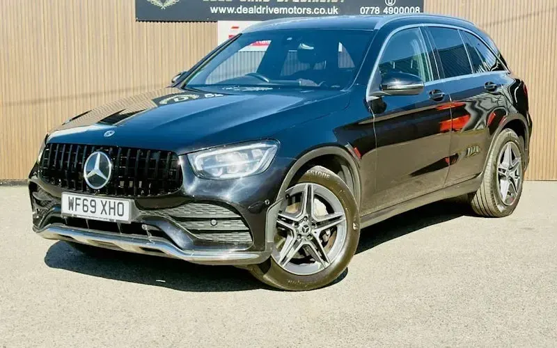 Usado Mercedes GLC220 AMG line 194 HP (142 kW) 2022 Carrinha
