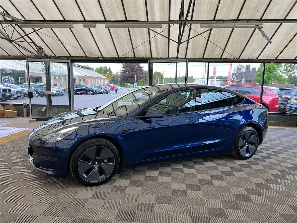 Usado Tesla Model 3 Long Range AWD 366 kW (498 CV) 2022 Azul Berlina