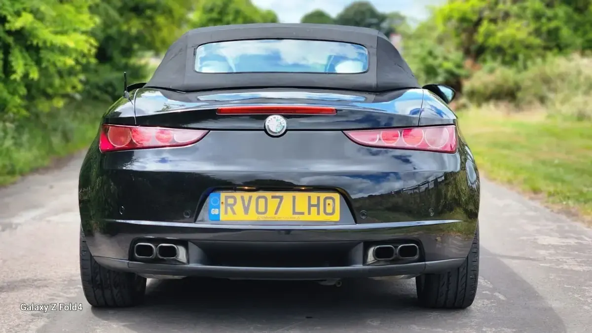 Used Alfa Romeo Spider 260 HP (191 kW) 2007 Black Cabriolet