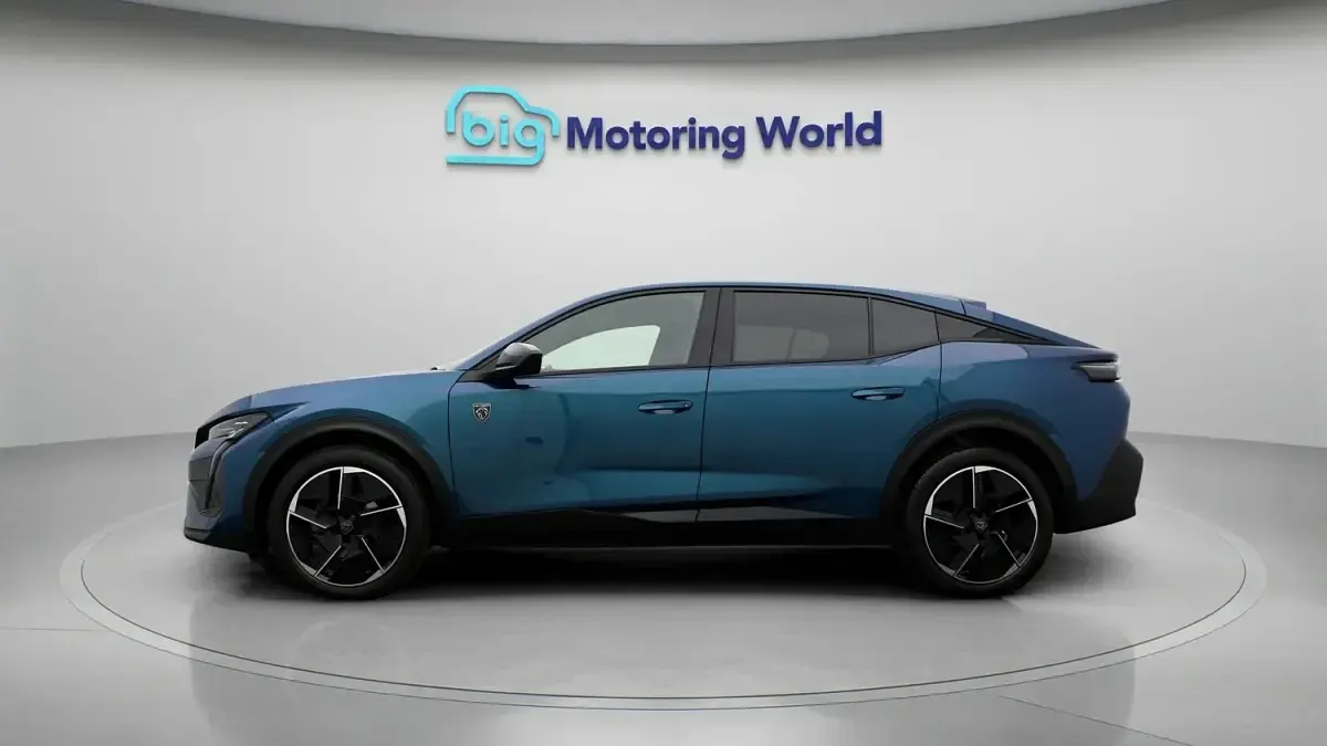 Used Peugeot 408 GT 131 HP (96 kW) 2024 Blue SUV