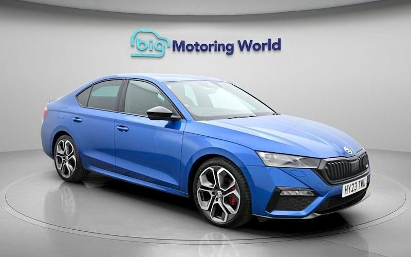 Used Skoda Octavia vRS 200 HP (147 kW) 2023 Blue Hatchback