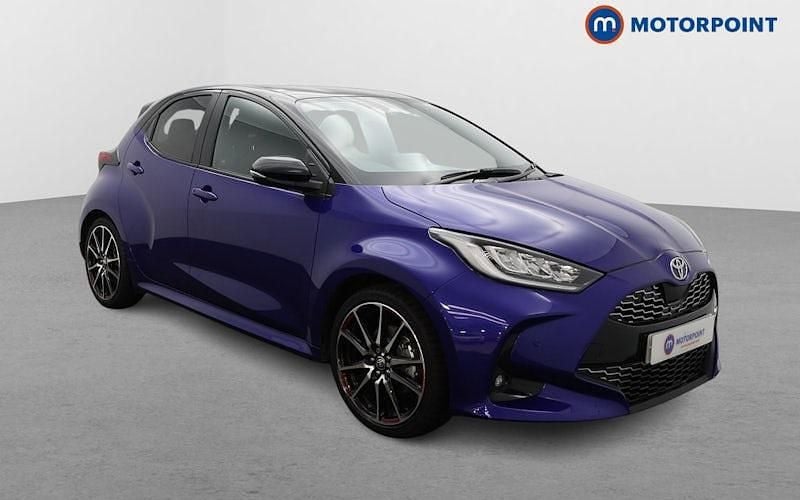 Used 2025 Toyota Yaris Hybrid Sport Hatchback | £23,999 (Fair price) - Image 1/4