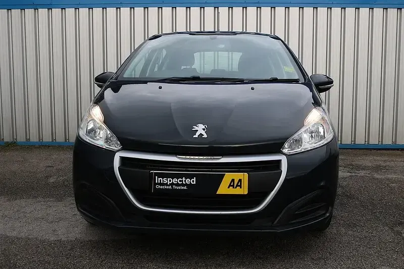 Used Peugeot 208 Access 100 HP (73 kW) 2018 Grey Hatchback
