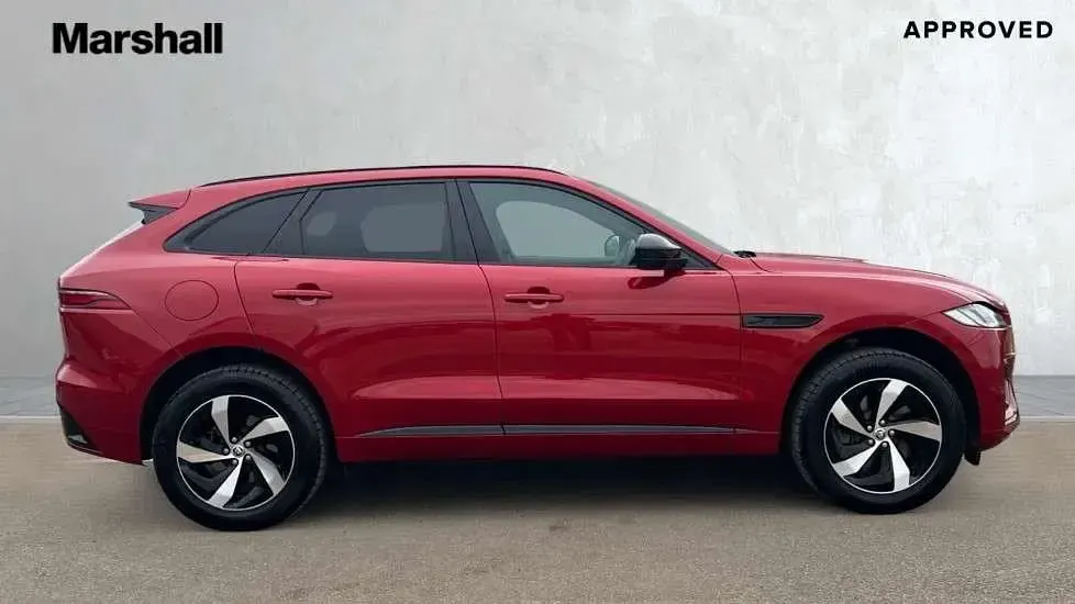Begagnad Jaguar F-Pace R-Dynamic 404 HK (297 kW) 2024 Röd SUV