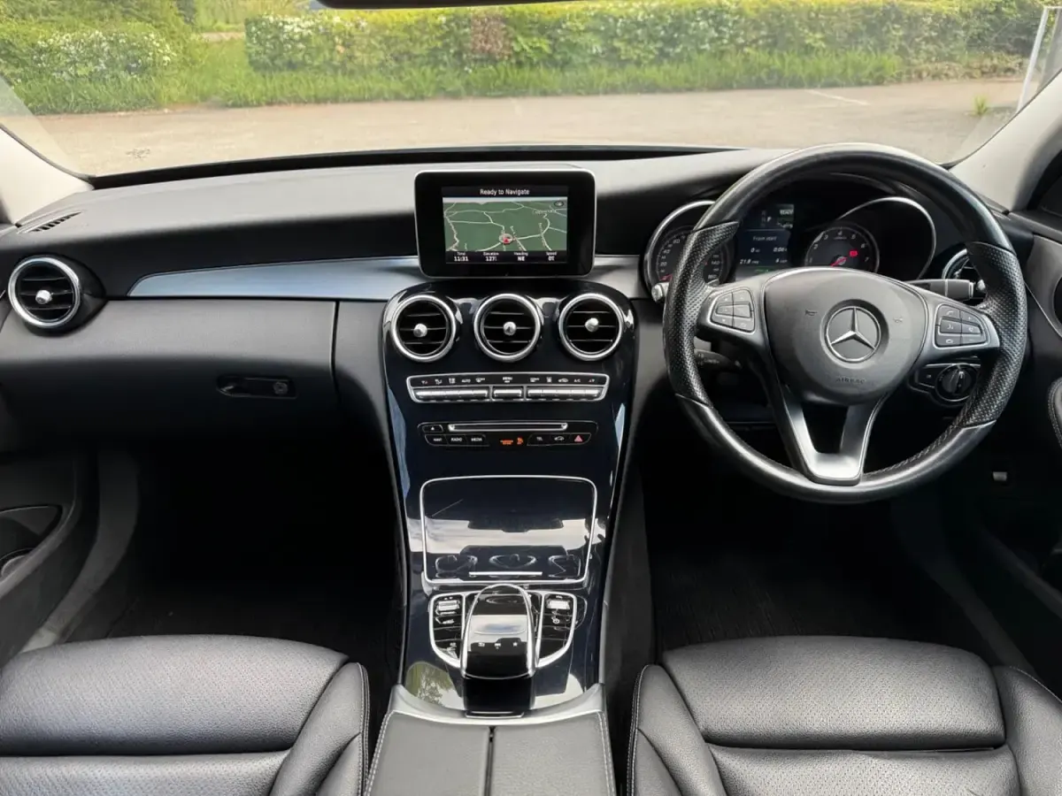 Begagnad Mercedes C350e 2016 Grå Kombi
