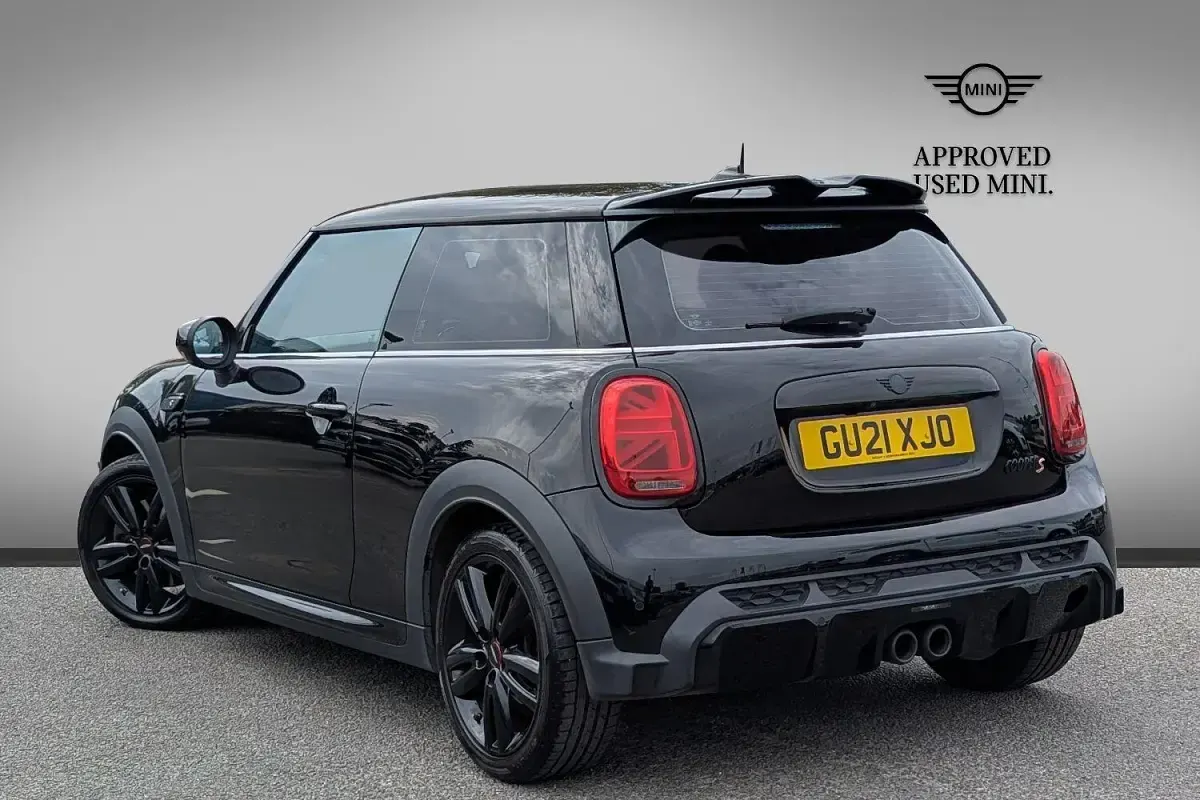 Used Mini Cooper S Hatch 176 HP (129 kW) 2021 Black Hatchback
