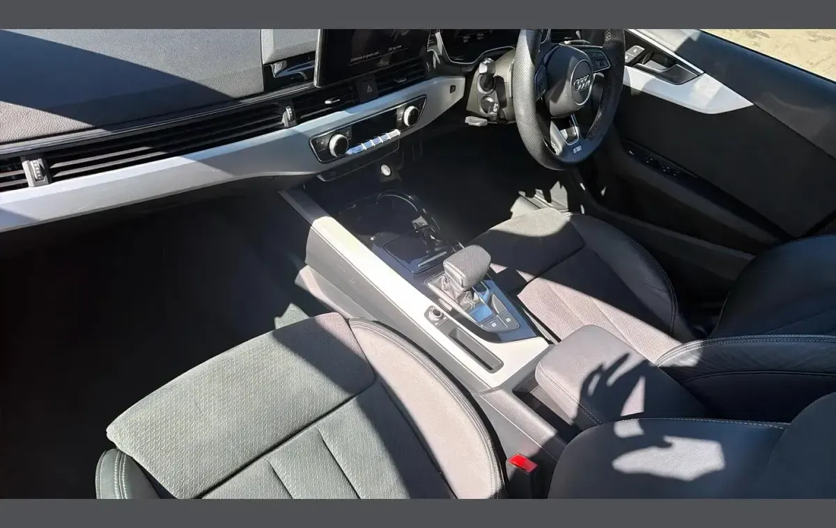 Used Audi A4 S-Line 204 HP (150 kW) 2022 Grey metallic Estate