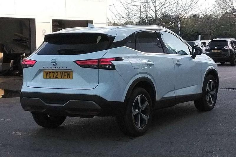 Used Nissan Qashqai N-Connecta 138 HP (101 kW) 2022 White SUV