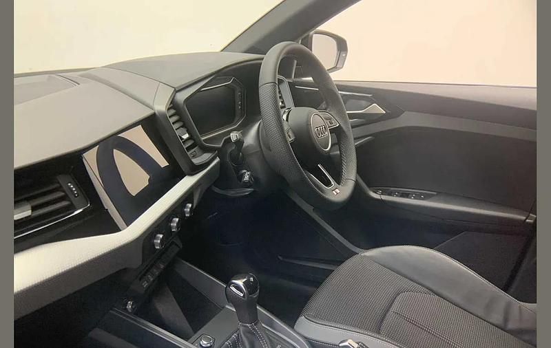Used Audi A1 S-Line 113 HP (83 kW) 2025 Black SUV