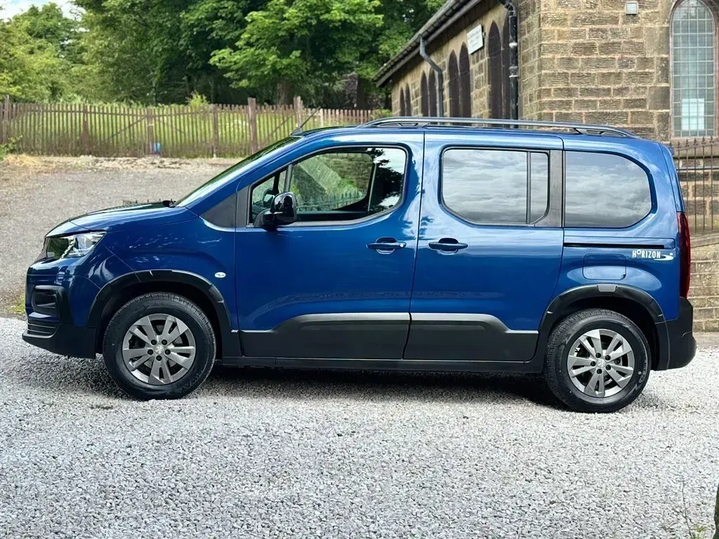 Used Peugeot Rifter Allure 2022 Blue MPV