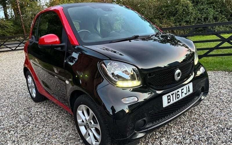 Black Used 2016 Smart ForTwo Coupé Passion Premium Coupe | £5,450 (Fair price) - Image 1/4