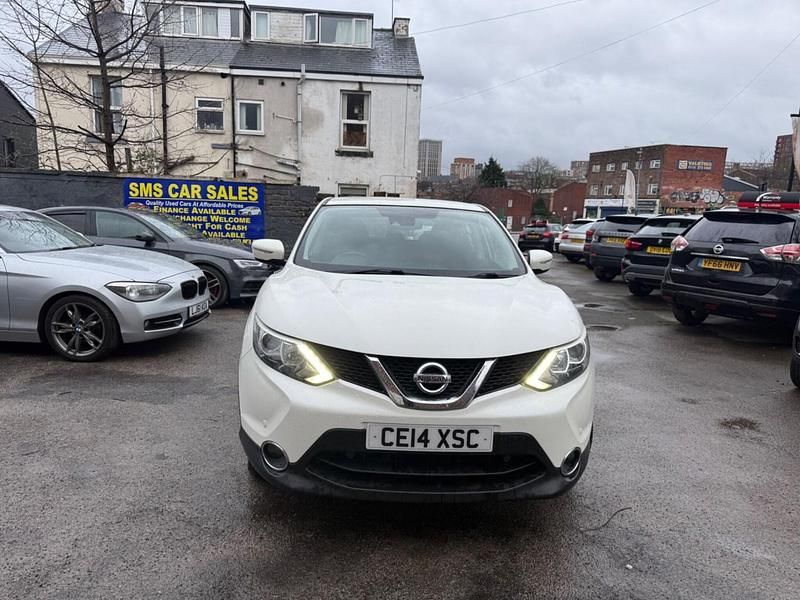 Used Nissan Qashqai Acenta 110 HP (80 kW) 2014 White SUV