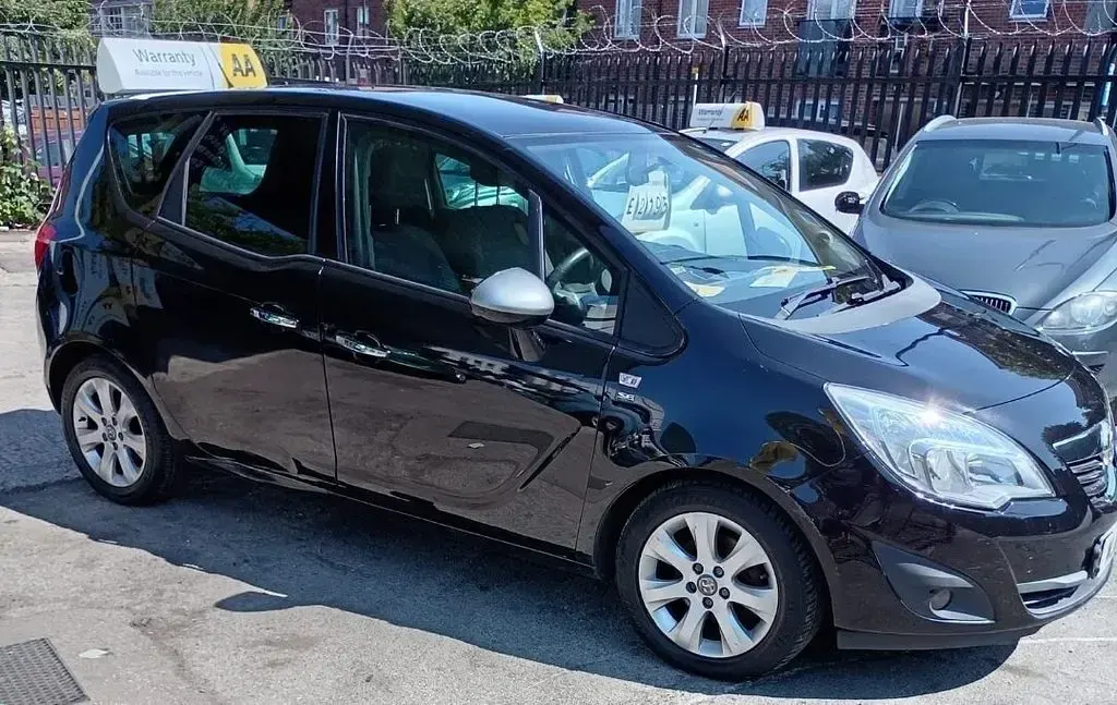 Used Vauxhall Meriva 98 HP (72 kW) 2011 Black MPV