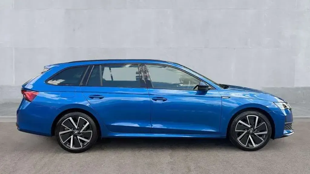 Used Skoda Octavia SportLine 150 HP (110 kW) 2026 Blue Estate