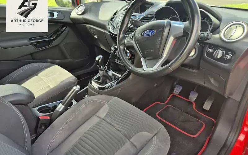 Used Ford Fiesta Zetec 82 HP (60 kW) 2017 Hatchback