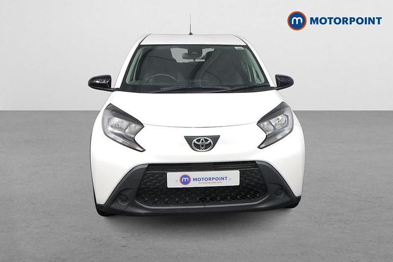 Used Toyota Aygo X PURE 2022 White SUV