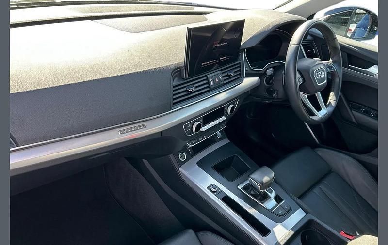 Used Audi Q5 Sportback Sport 200 HP (147 kW) 2023 Black SUV