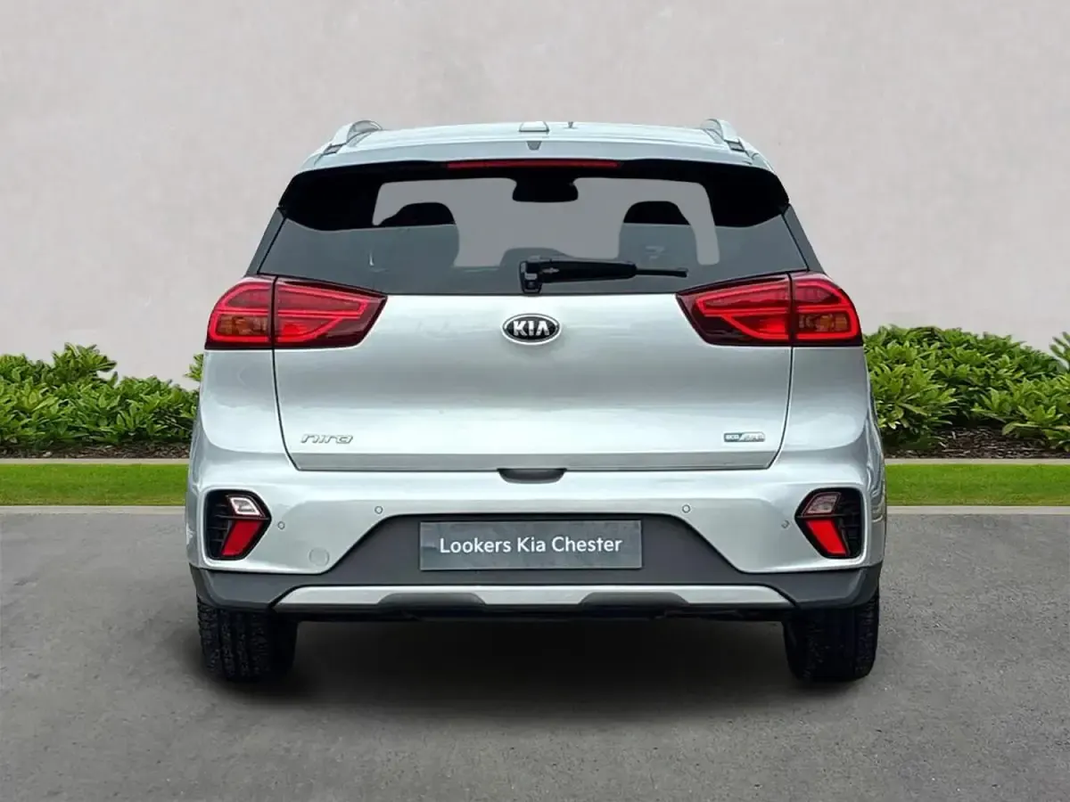 Gebraucht Kia Niro 141 PS (103 kW) 2021 Silber SUV