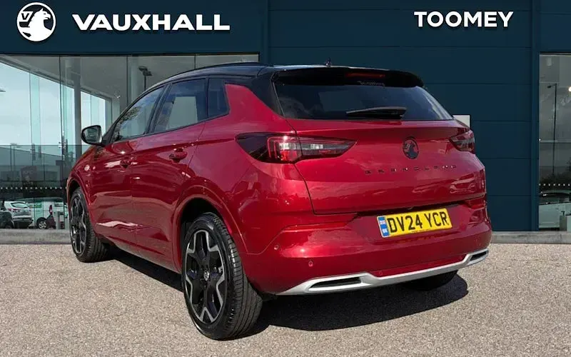 Used Vauxhall Grandland X Ultimate 131 HP (96 kW) 2024 Red SUV