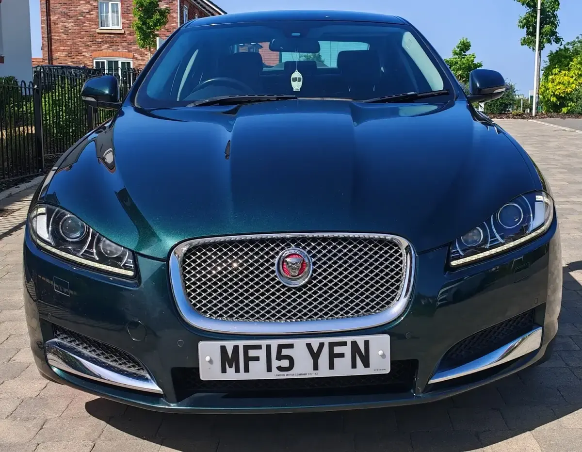 Used Jaguar XF Luxury 200 HP (147 kW) 2015 Green Sedan