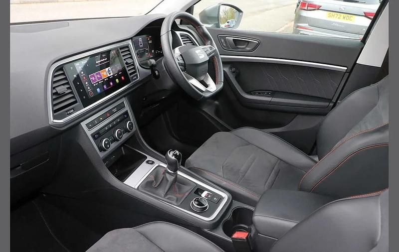 Used Seat Ateca FR 150 HP (110 kW) 2023 Grey SUV