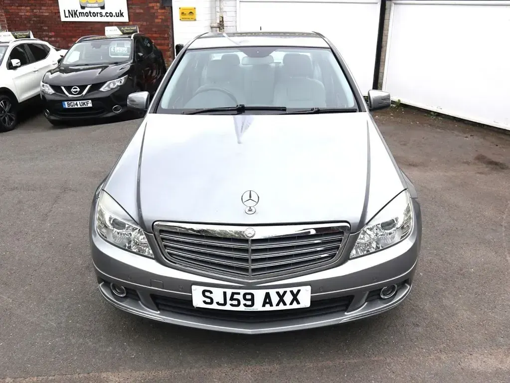 Used Mercedes C220 Elegance 170 HP (125 kW) 2009 Silver Sedan
