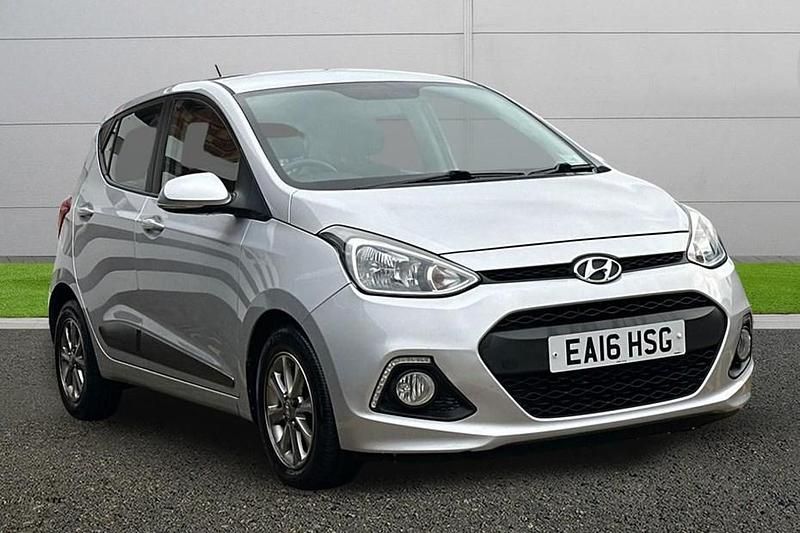 Grey Used 2016 Hyundai i10 Premium Hatchback | £4,995 (Fair price) - Image 1/1