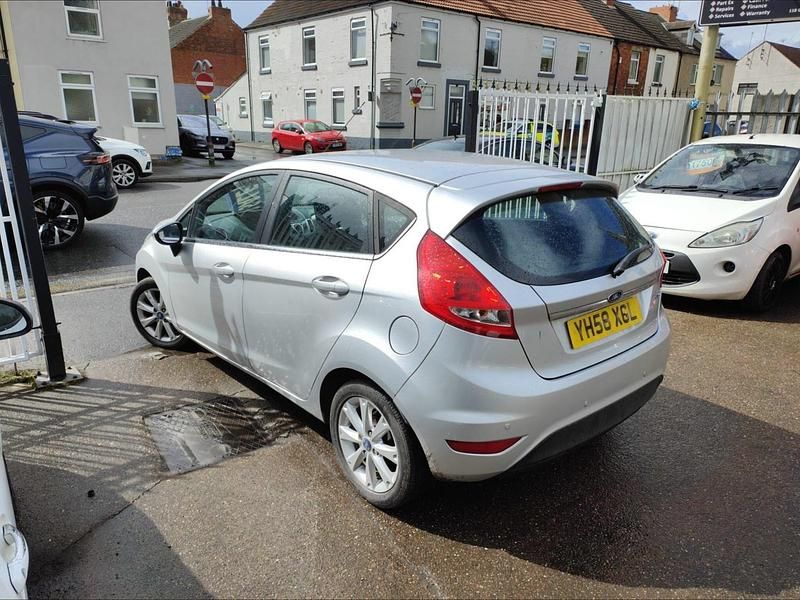Used Ford Fiesta Zetec 2008 Silver Hatchback