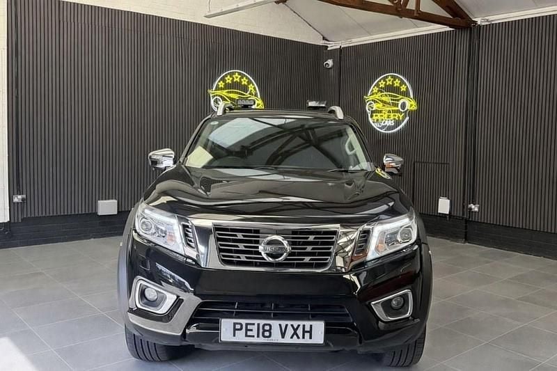 Used Nissan Navara Tekna 190 HP (139 kW) 2018 Black Pickup