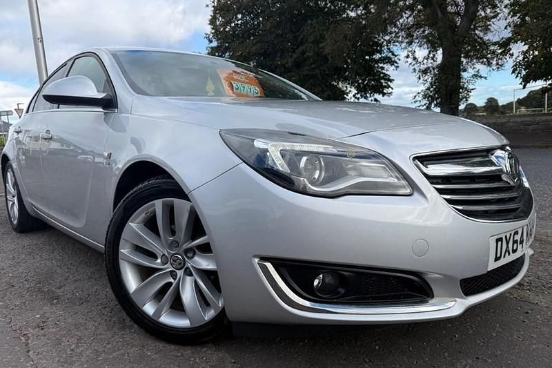 Red Used 2014 Vauxhall Insignia SRi Hatchback | £3,995 (Fair price) - Image 1/1