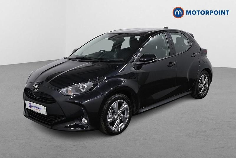 Used Toyota Yaris Hybrid 116 HP (85 kW) 2025 Black Hatchback