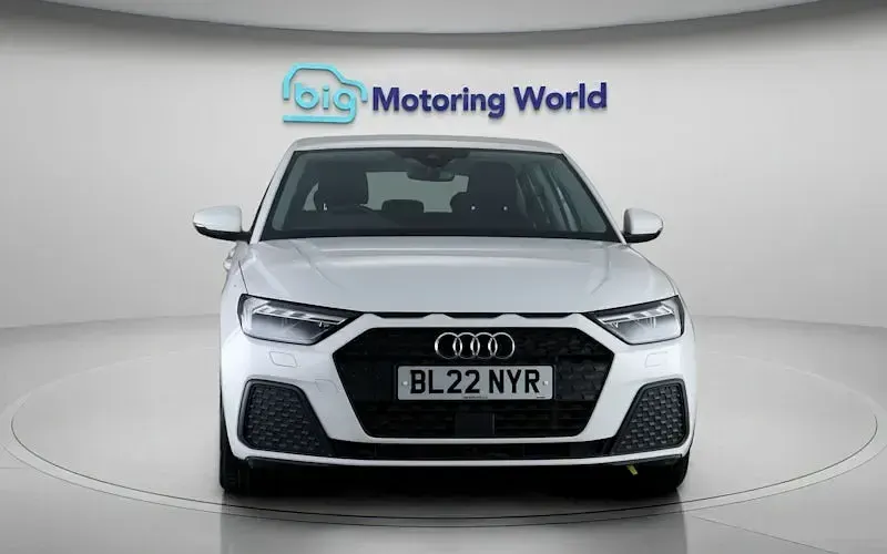 Used Audi A1 Sportback 110 HP (80 kW) 2022 White Hatchback