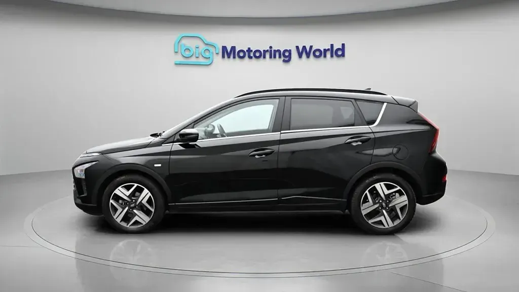 Begagnad Hyundai Bayon Premium 100 HK (73 kW) 2023 Svart SUV